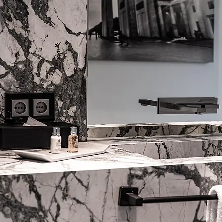 Main Francfort-sur-le-Main