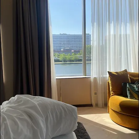 Main Ξενοδοχείο 5*