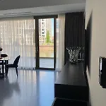 Main فندق فرانكفورت