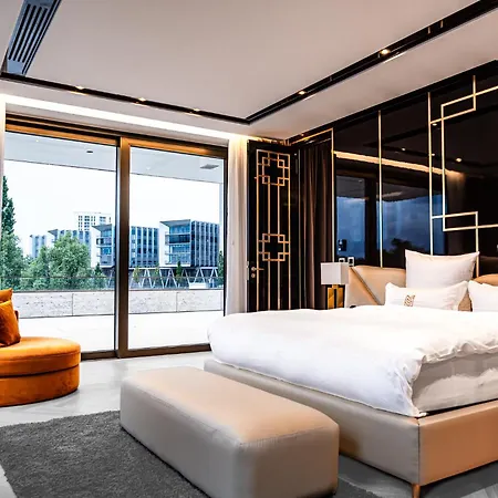 Hotel Main