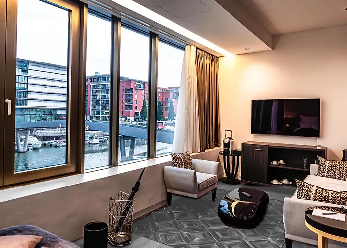Otel Main 5*