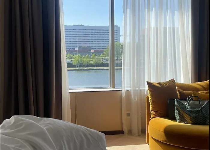 Main Otel