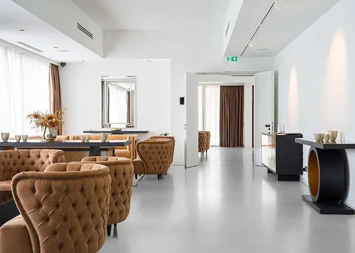 Otel Main