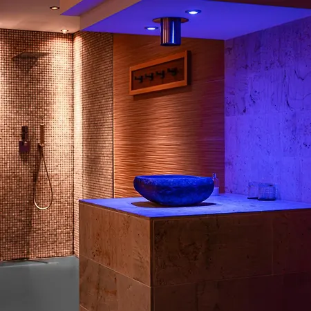 Hotel Main 5*